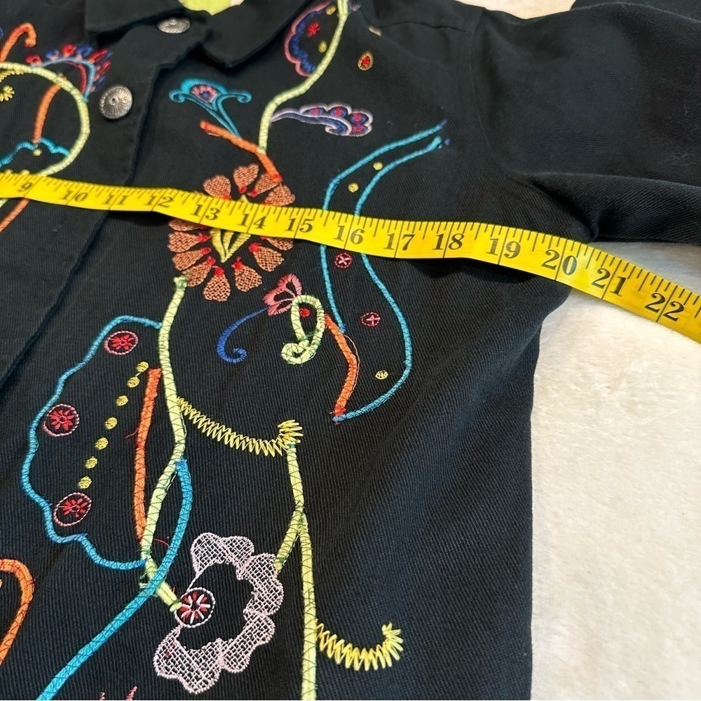 EU Vintage White Stag Floral Embroidered Black Denim Jacket - Picture 13 of 14